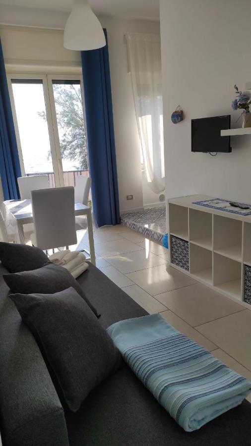 Apartmán La Dimora Delle Sirene Salerno Exteriér fotografie