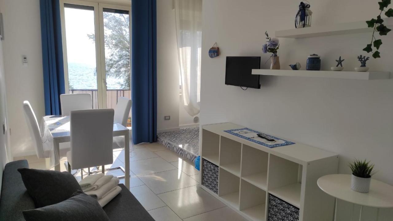 Apartmán La Dimora Delle Sirene Salerno Exteriér fotografie